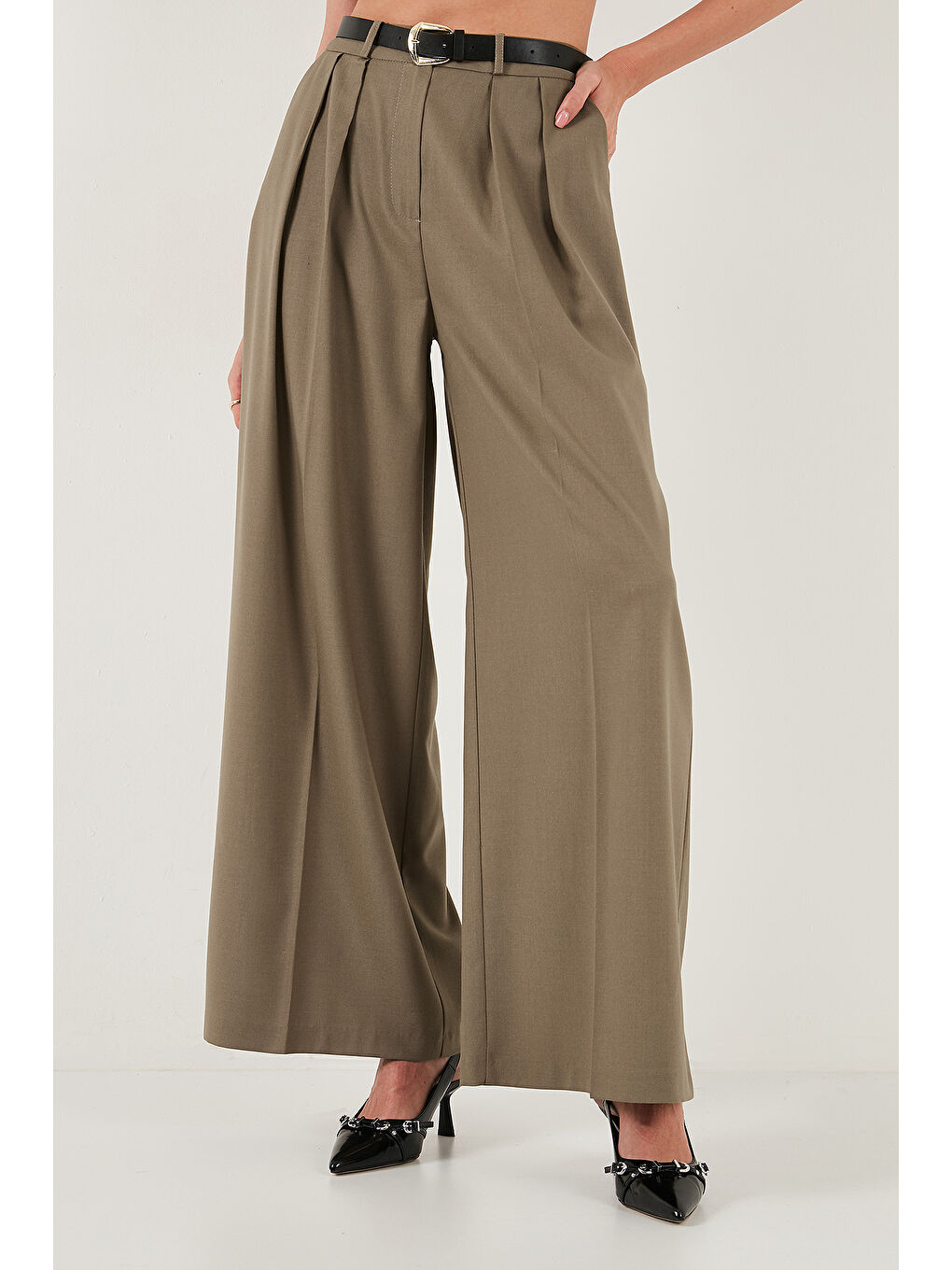 Bej Pileli Wide Leg Yüksek Bel Geniş Paça Kemerli Palazzo Pantolon 68351070-2