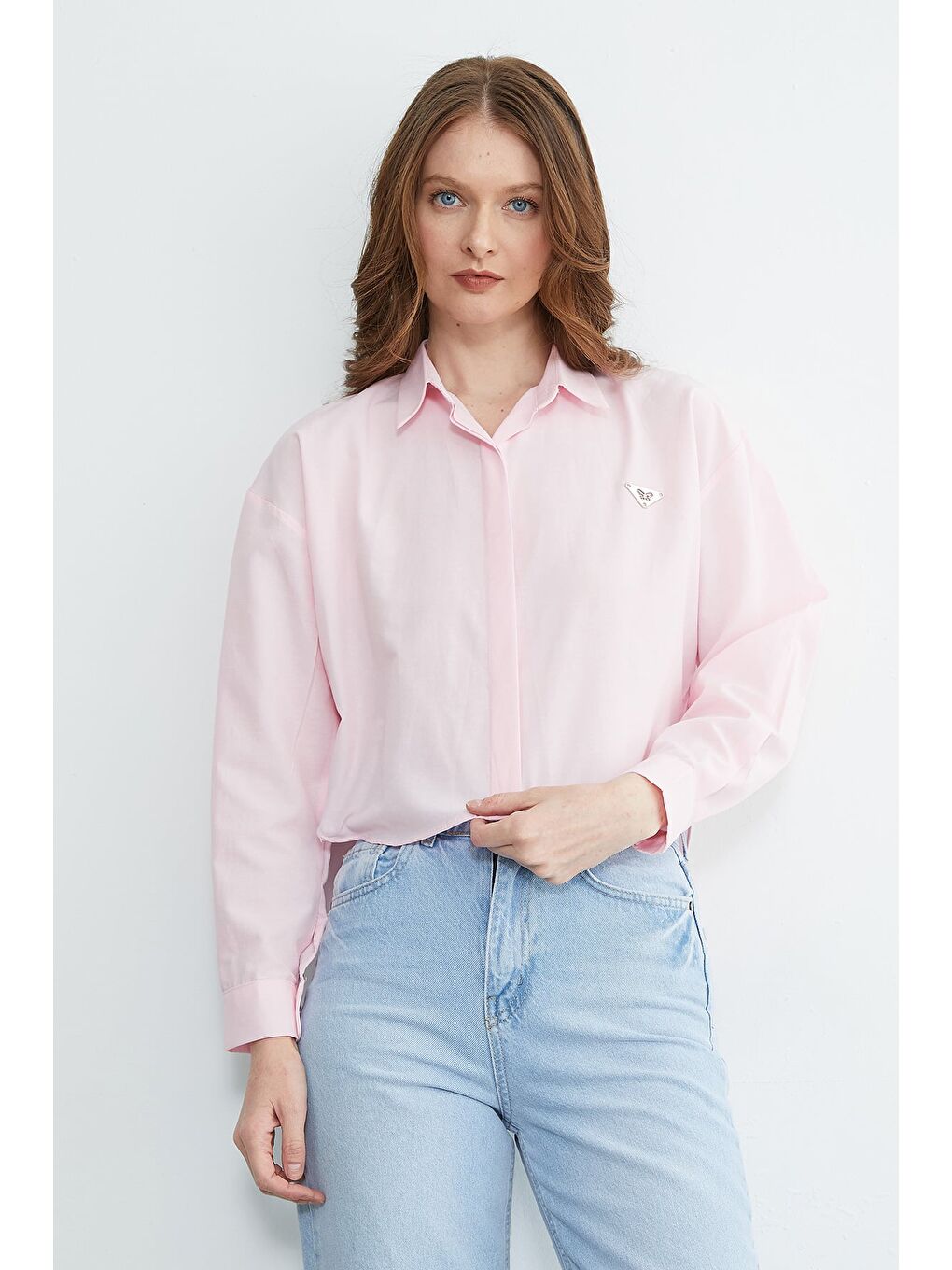 Pembe Kelebek Aksesuarlı Crop Gömlek-3