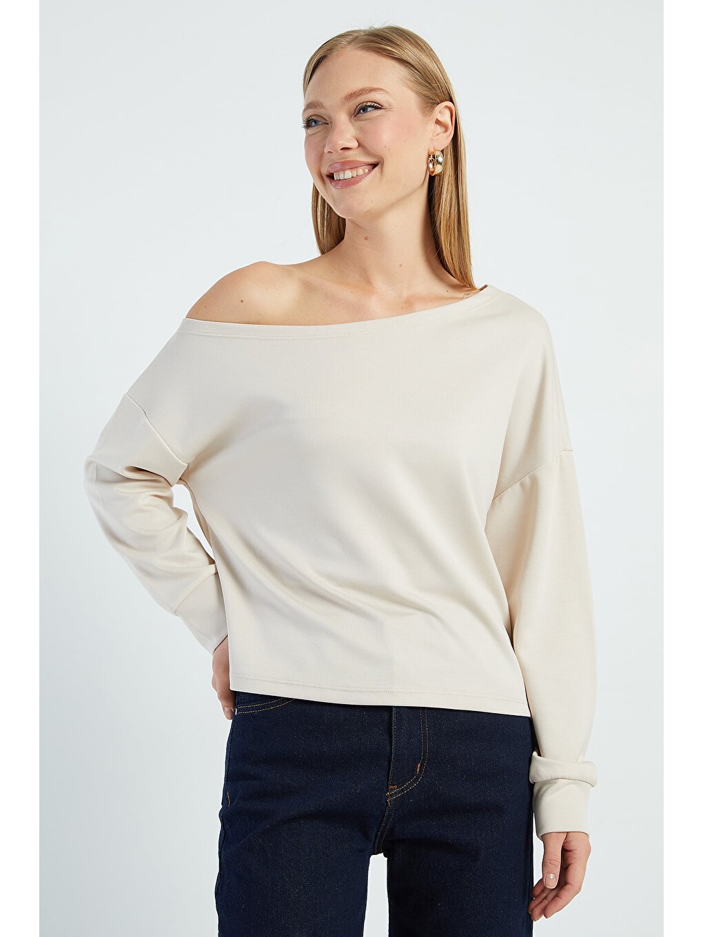 Bej Basic Kayık Yaka Modal Sweatshirt
