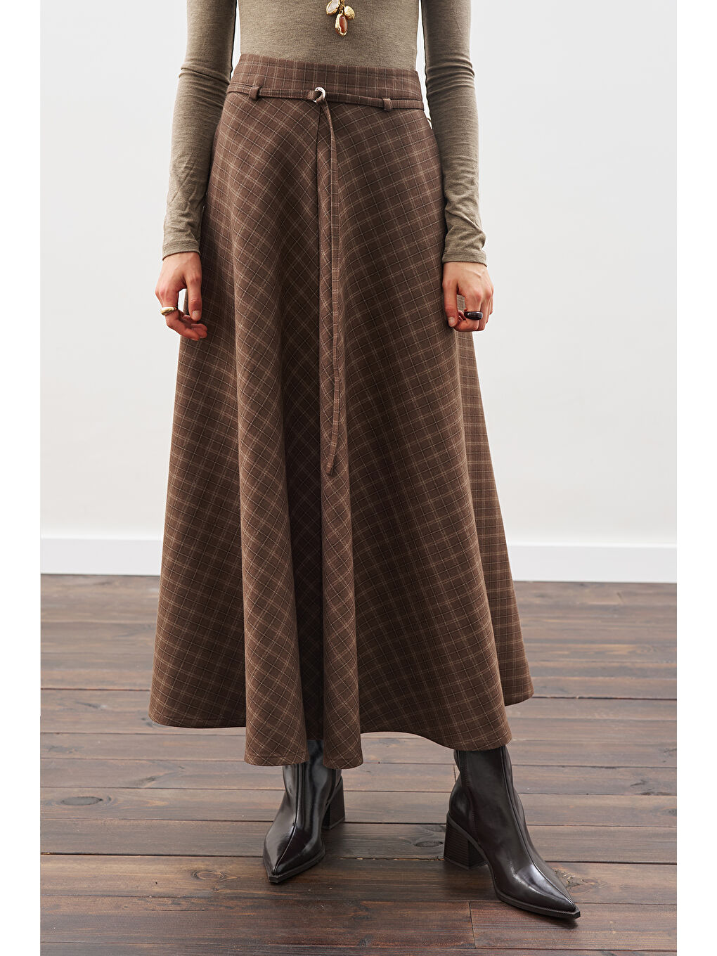 Ekose Desenli Geniş Etek Kahverengi-4