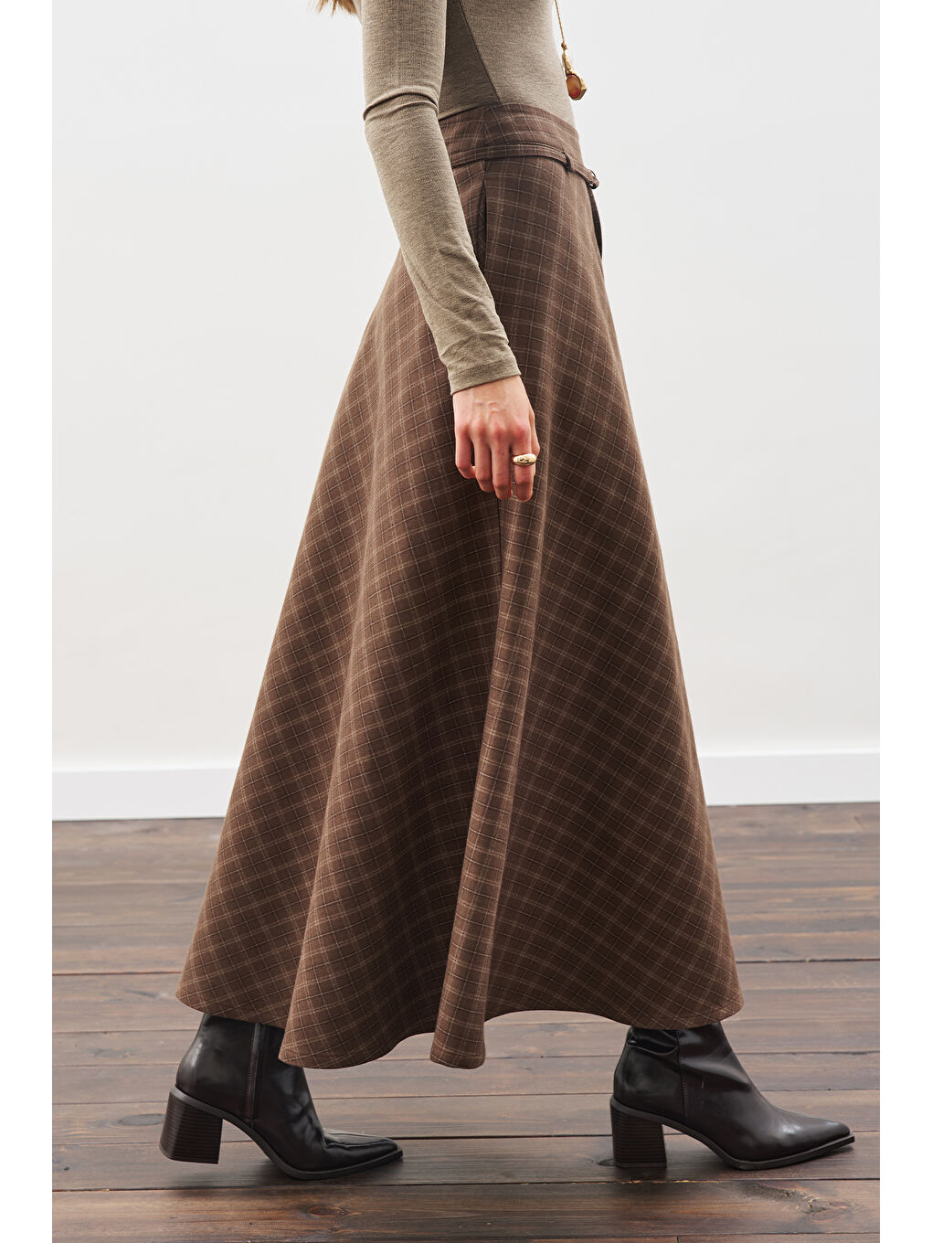 Ekose Desenli Geniş Etek Kahverengi-5