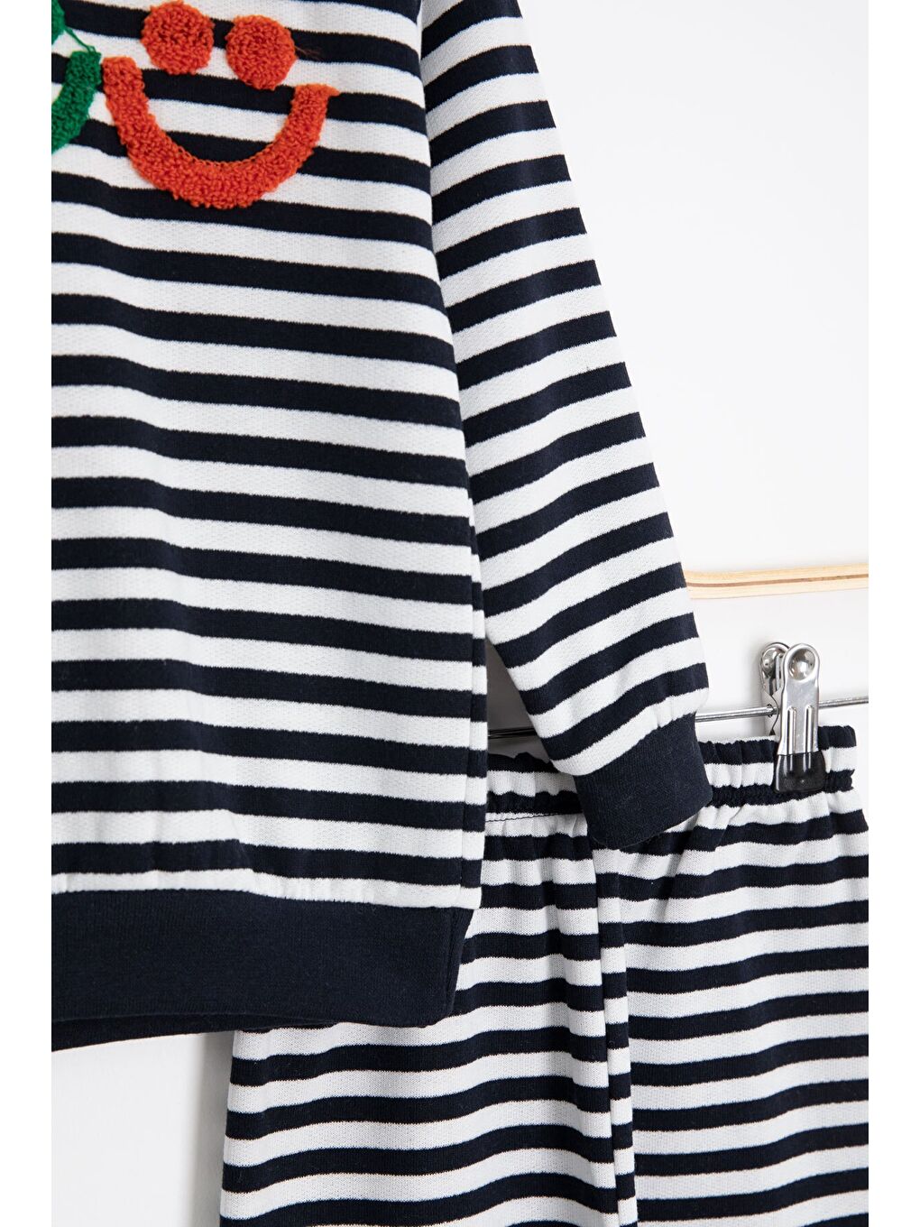 Lacivert Erkek Çocuk Gülenyüz Nakışlı Çizgili Şardonlu Takım 23320-2