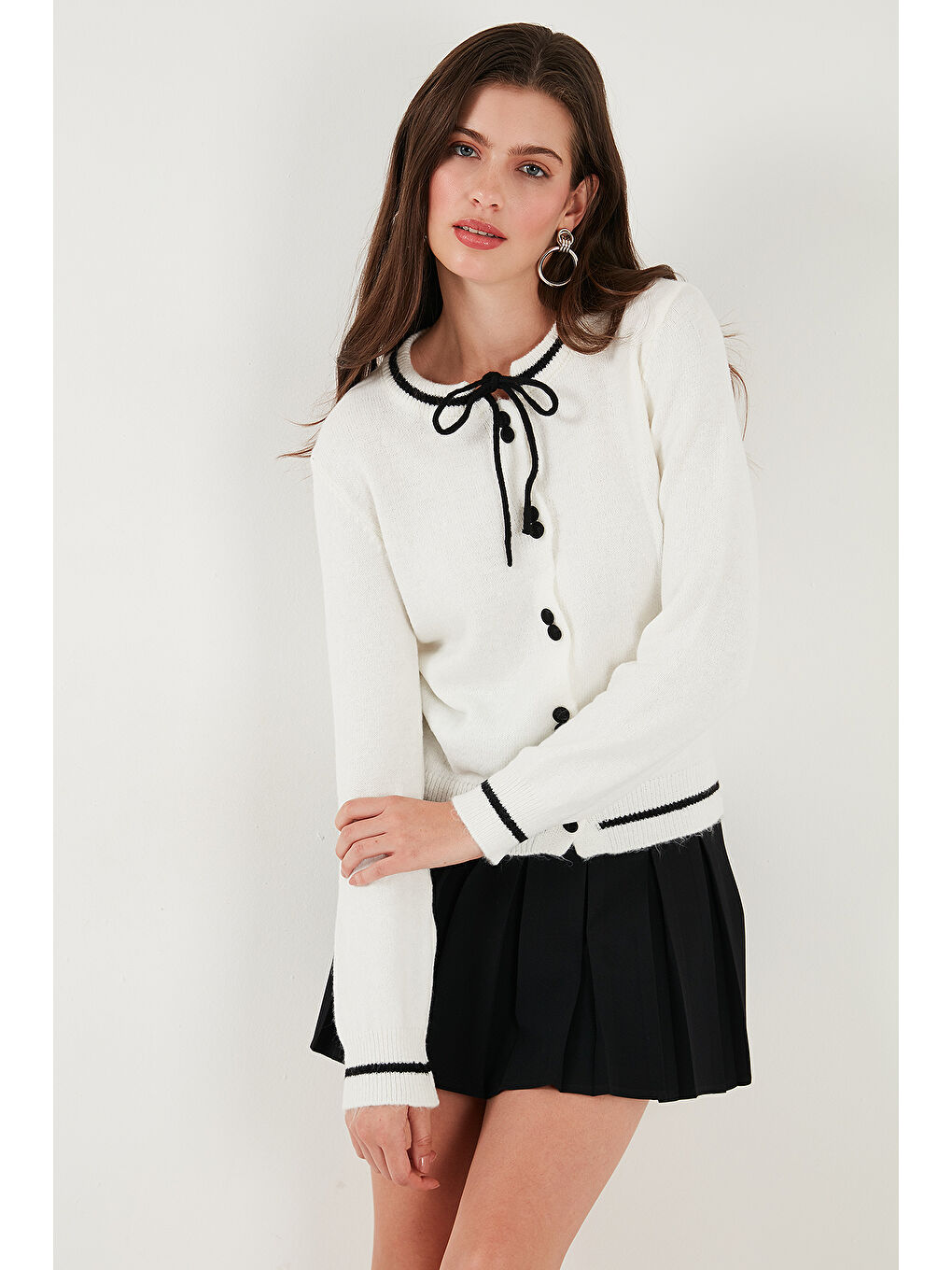 Ekru Premium Fitted Fit Bağlamalı Yaka Düğmeli Triko Hırka 680HI002408-3