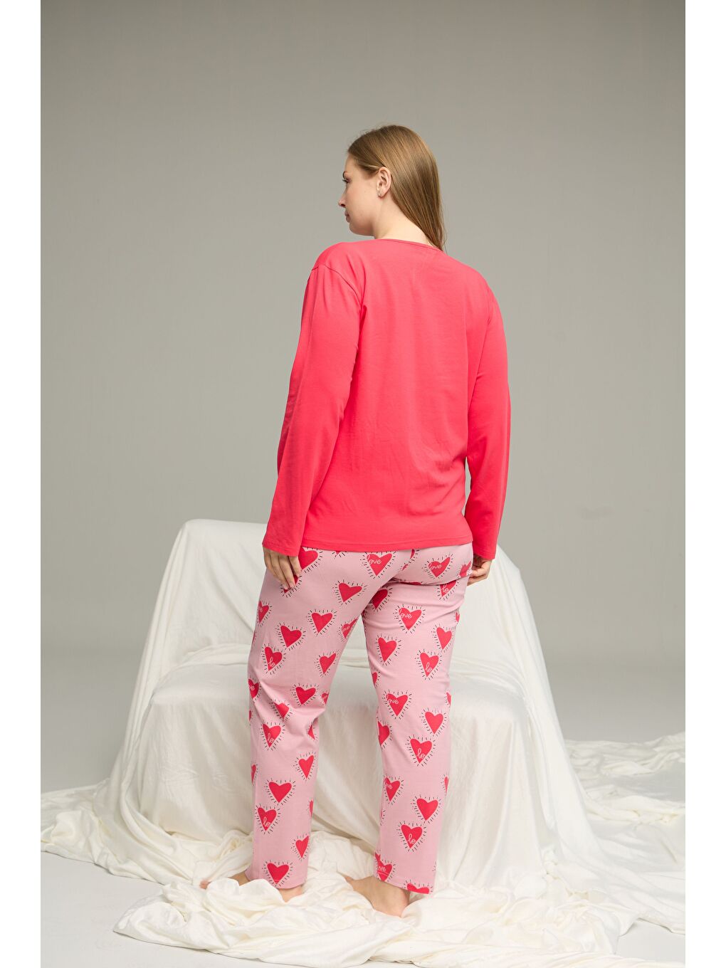 Kırmızı Narçiçeği Desenli Curve Büyük Beden Battal Boy Pamuklu Pijama Takım25240795-2