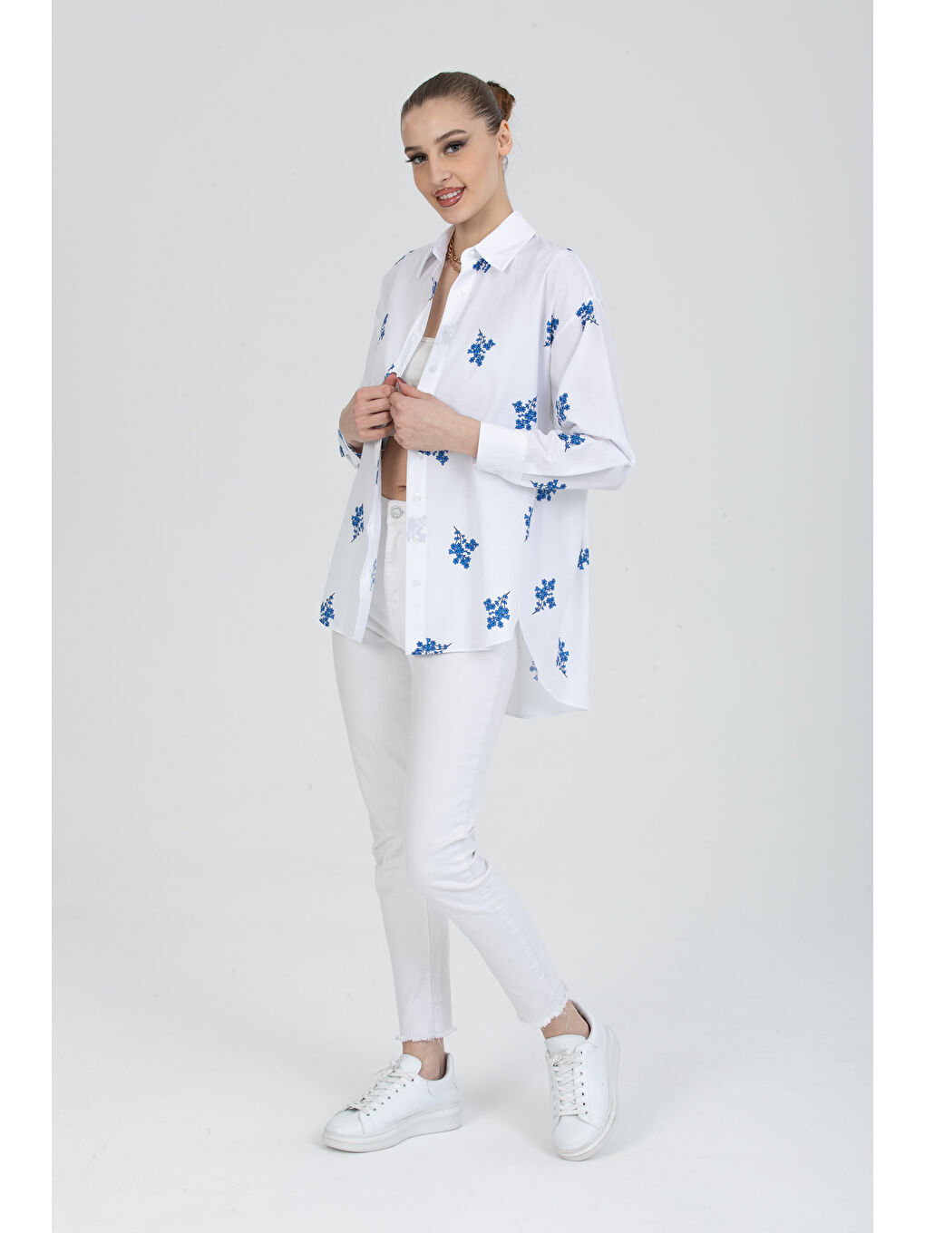 Mavi Çiçek Baskılı Oversize Gömlek-2