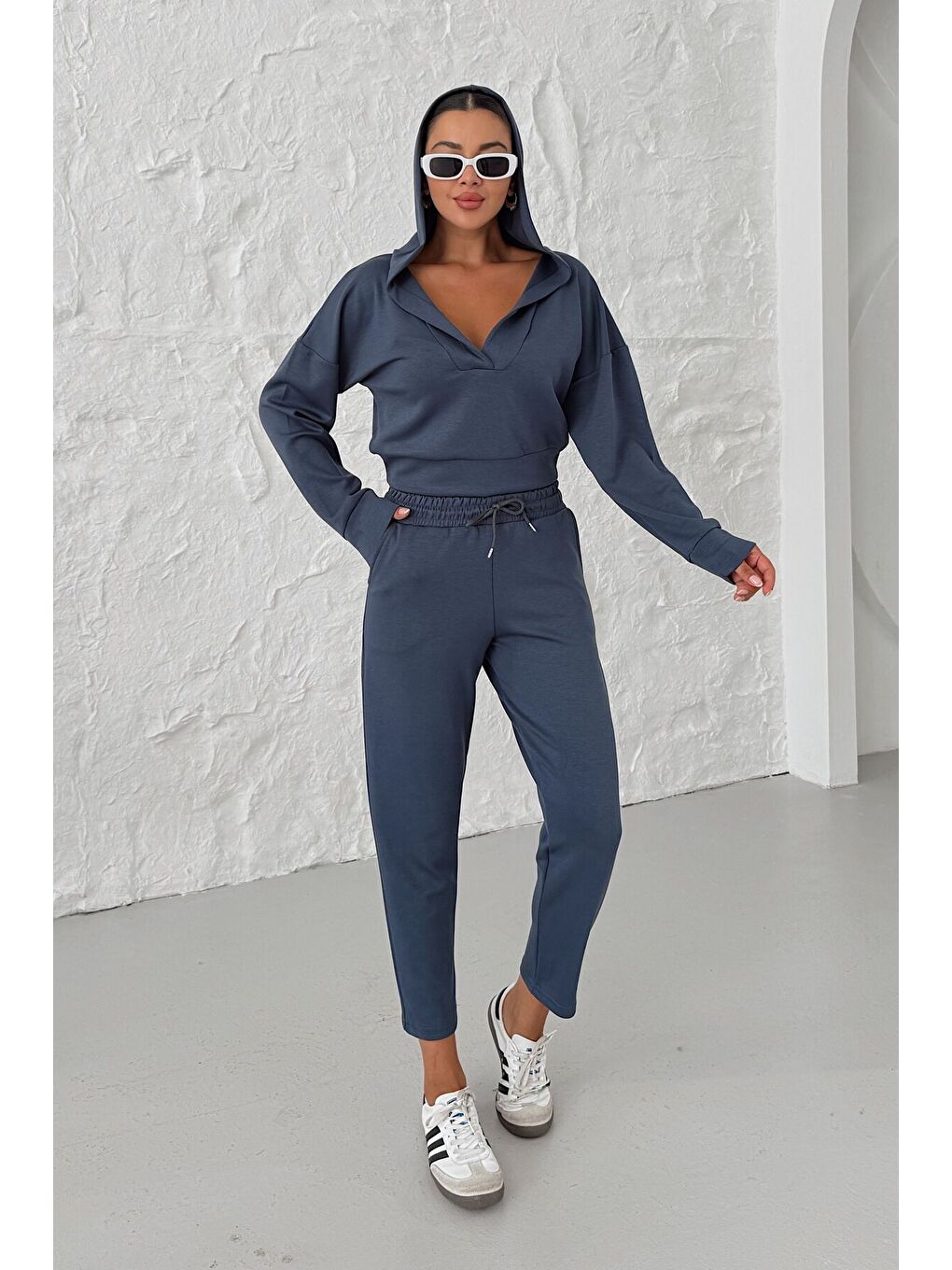 Gri Kadın Füme V Yaka Kapüşonlu Crop Eşofman Modal Kumaş Alt-Üst Takım-1