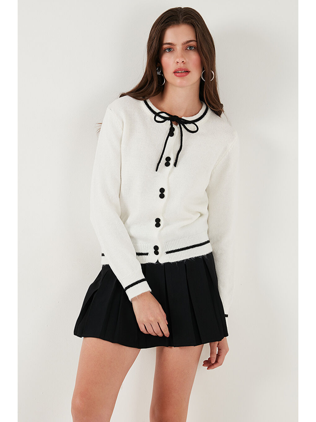 Ekru Premium Fitted Fit Bağlamalı Yaka Düğmeli Triko Hırka 680HI002408-5