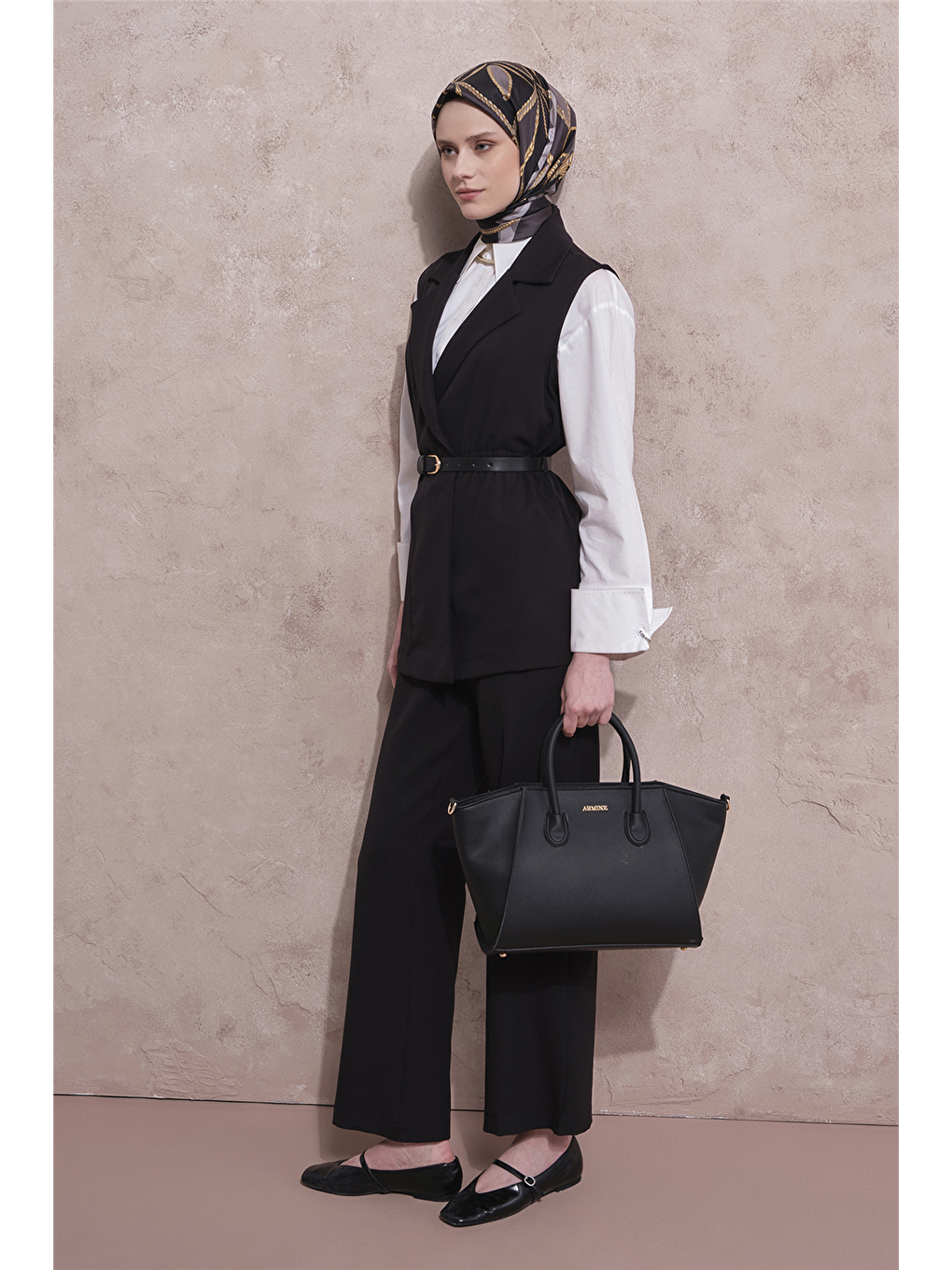 Beli Lastikli Yelekli Takım Siyah-1