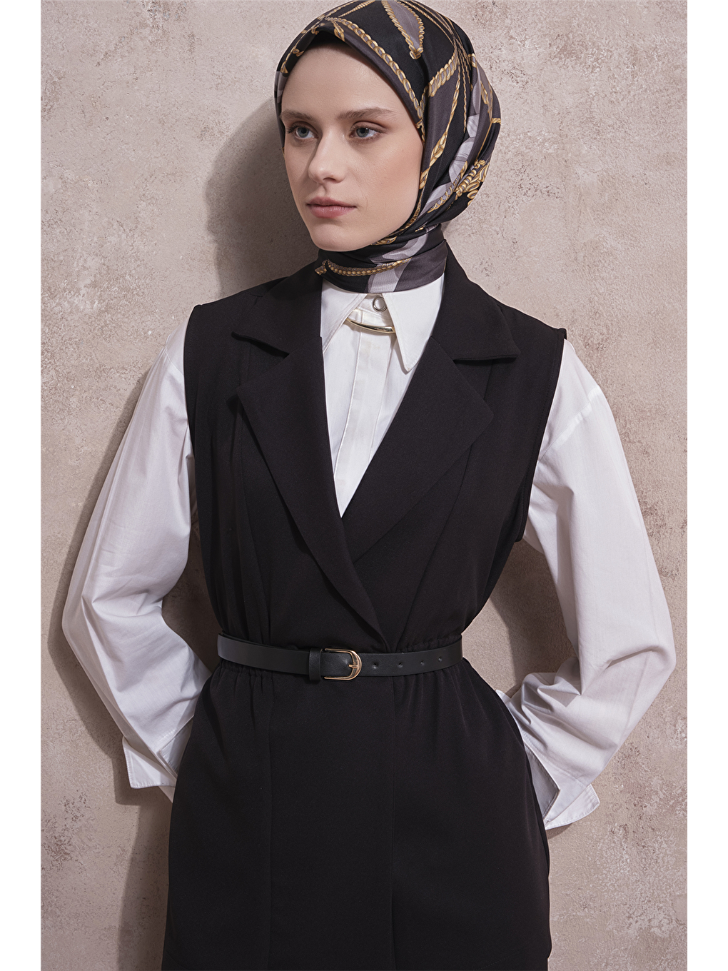 Beli Lastikli Yelekli Takım Siyah-3