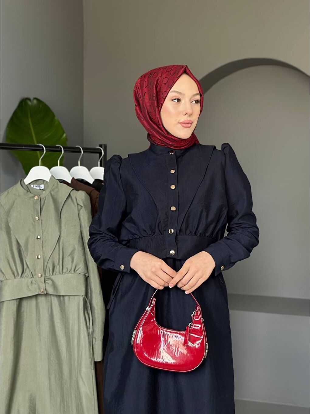 Lacivert Kadın Büzgülü Balon Kol Düğmeli Uzun Elbise-1