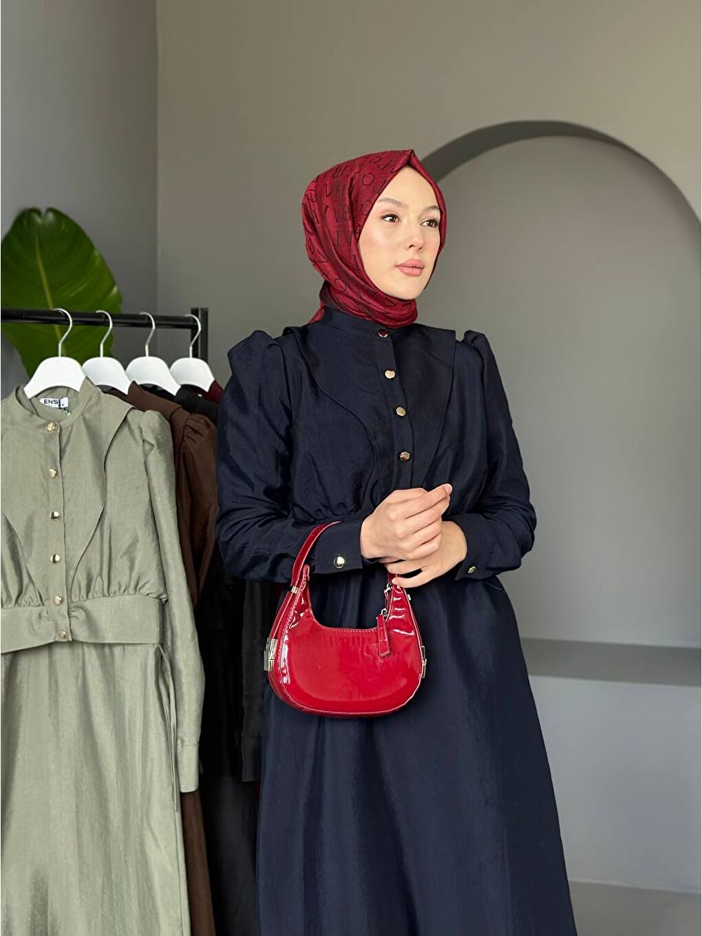 Lacivert Kadın Büzgülü Balon Kol Düğmeli Uzun Elbise-5