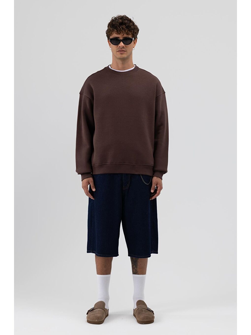 Kahverengi Basic Bisiklet Yaka Oversize Sweatshirt Kahve-1