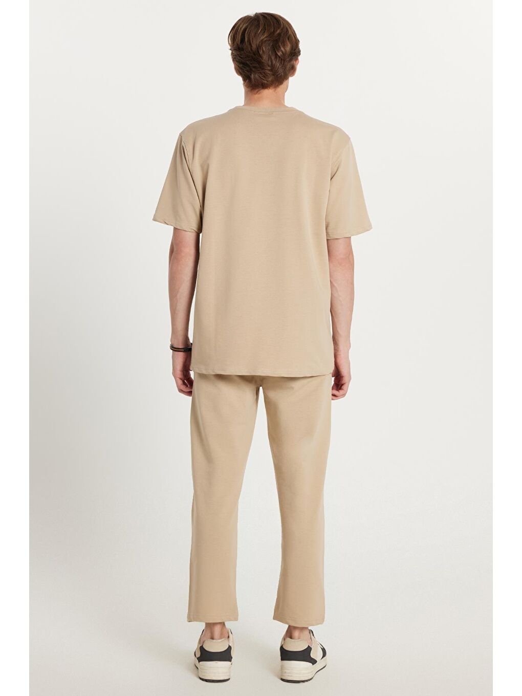 Erkek Standart Fit Normal Kesim Pamuklu Bisiklet Yaka Beli Bağcıklı Ekru Eşofman Takımı-4