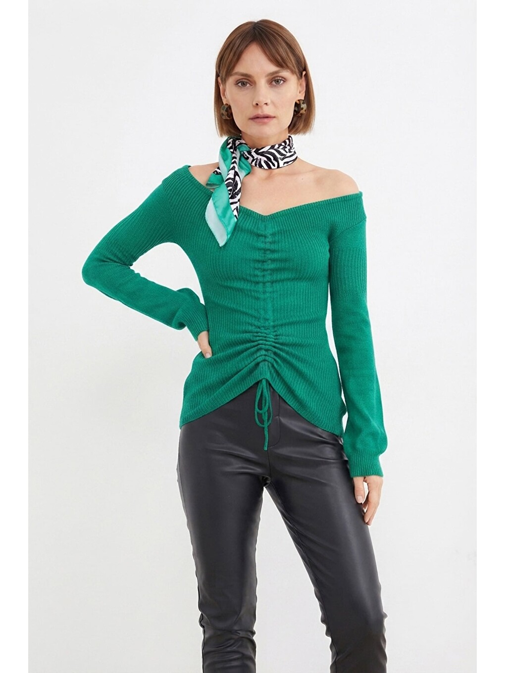 Yeşil Kayık Yaka Slim Fit Triko Kazak