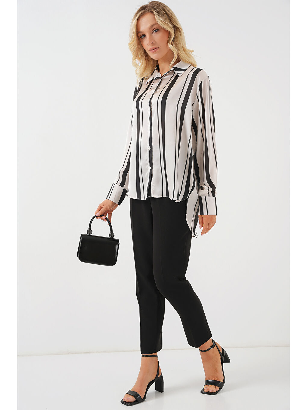 Kadın Çizgili Uzun Saten Gömlek 20291 - Siyah-1