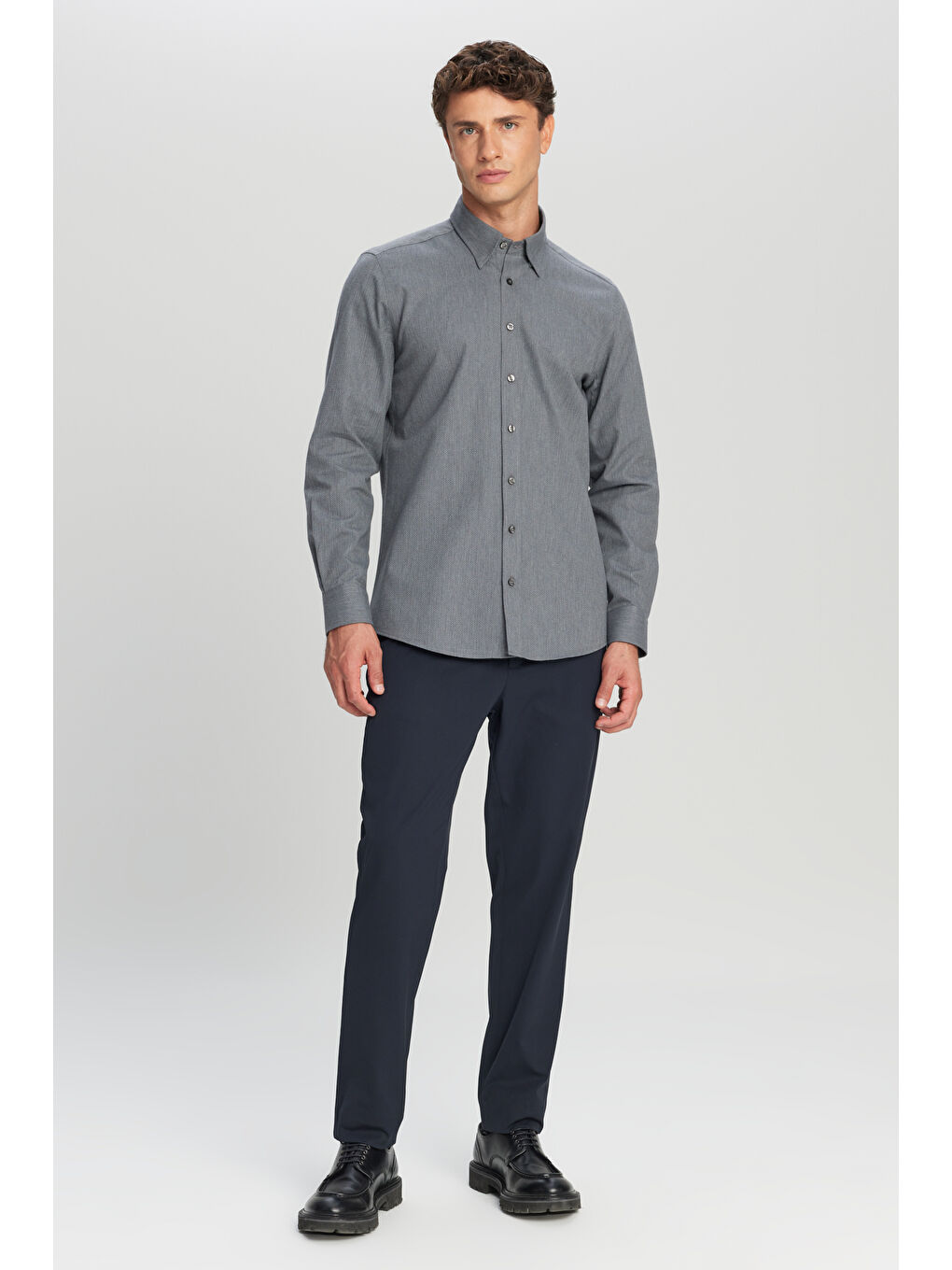 Erkek Gri %100 Pamuk Flanel Slim Fit Dar Kesim Gizli Düğmeli Yaka Desenli Gömlek-1