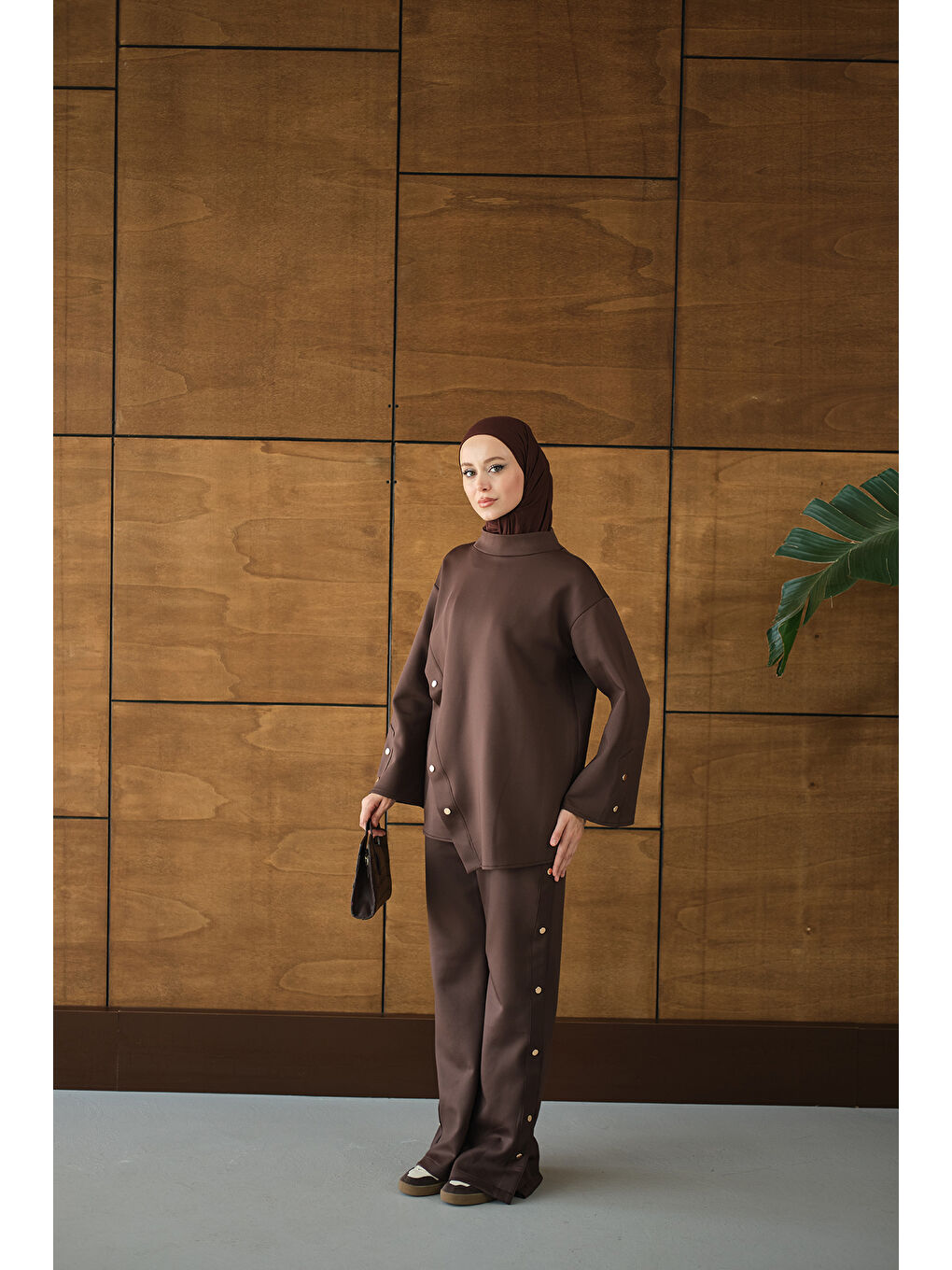 Kadın Dik Yaka Takım Kahverengi-4