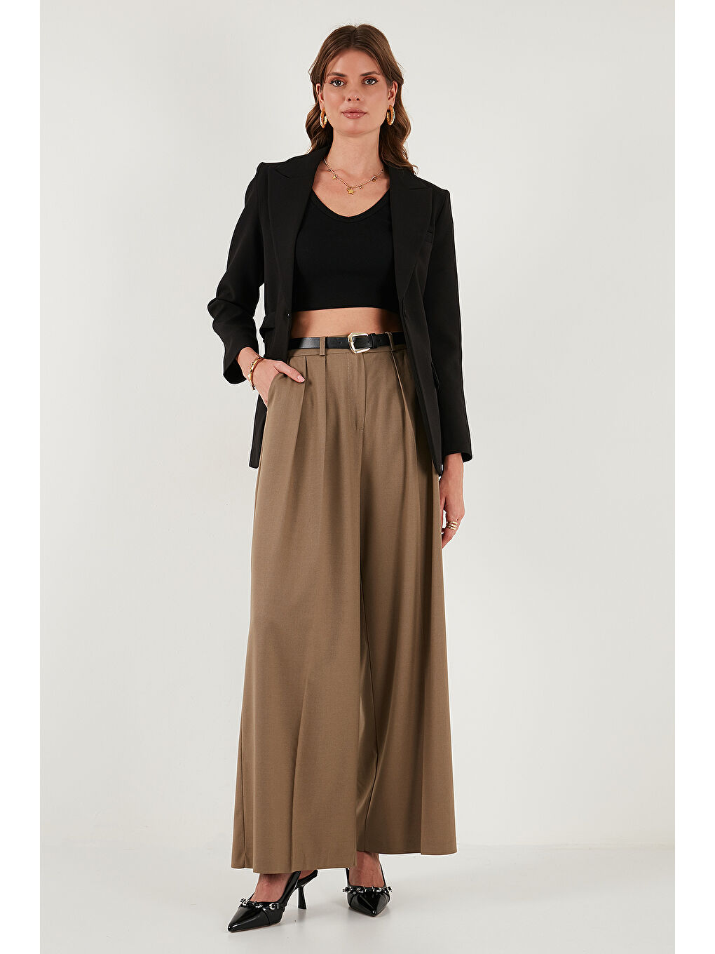 Siyah Regular Fit Kruvaze Yaka Kemerli Blazer Ceket 6839367-1