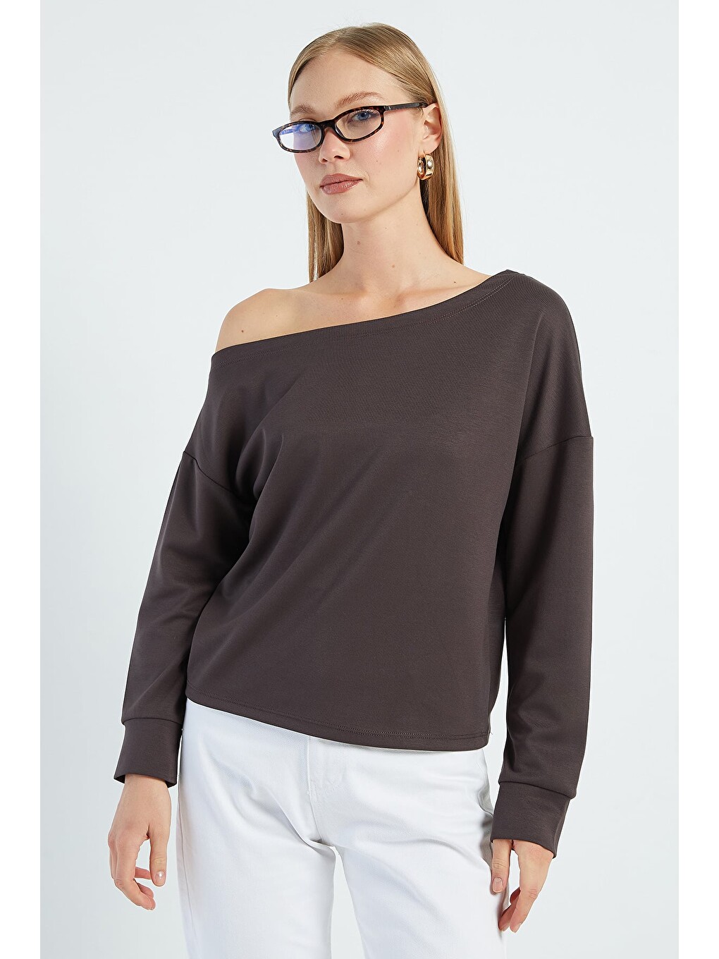 Kahverengi Basic Kayık Yaka Modal Sweatshirt