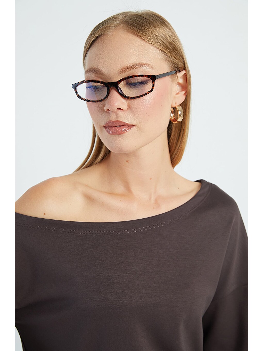 Kahverengi Basic Kayık Yaka Modal Sweatshirt-3