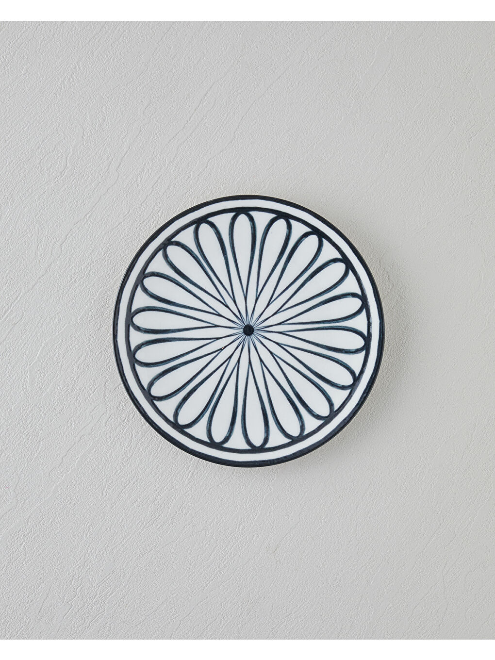 Monarch Porselen Pasta Tabağı 19 cm Siyah - Beyaz-1