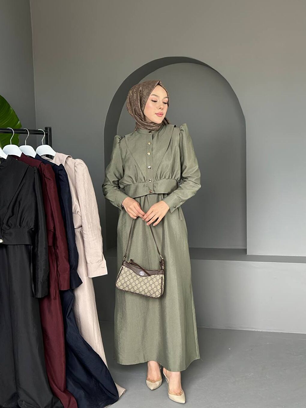 Yeşil Kadın Büzgülü Balon Kol Düğmeli Uzun Elbise