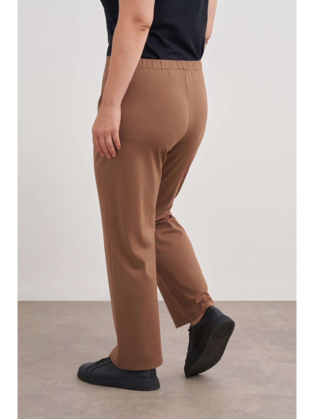 Kahverengi Camel Rahat Kesim Pantolon-4