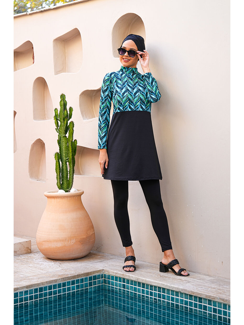 Siyah Dijital Baskılı Taytlı Kapalı Tesettür Mayo 3752-2