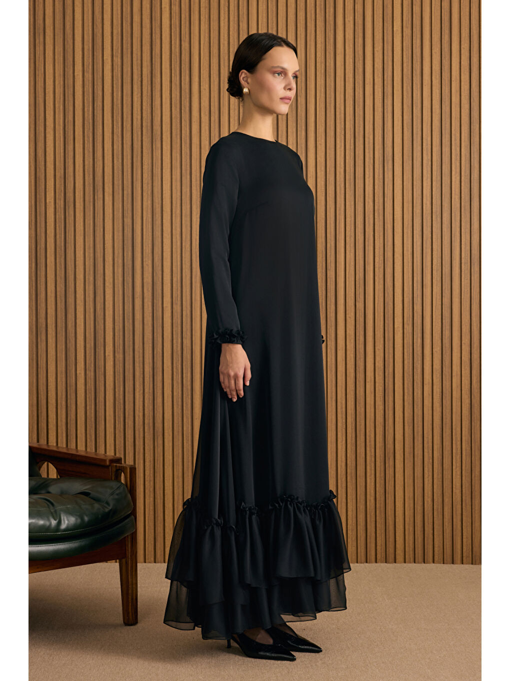 Siyah Fırfırlı Şifon Elbise-2