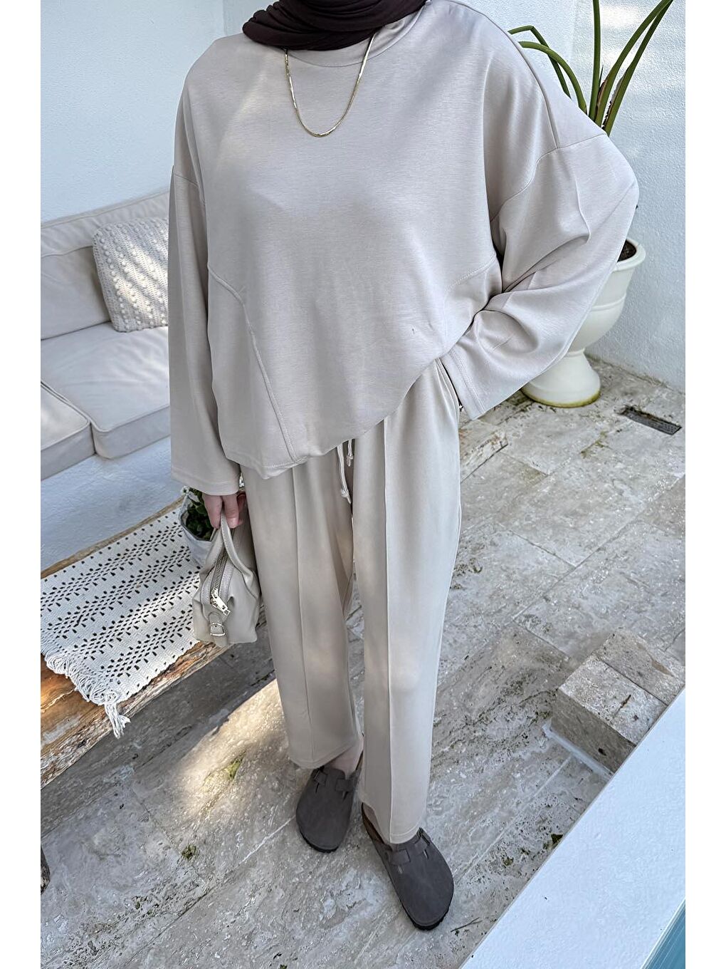 Kup Detaylı Eşofman Takımı Bej-2