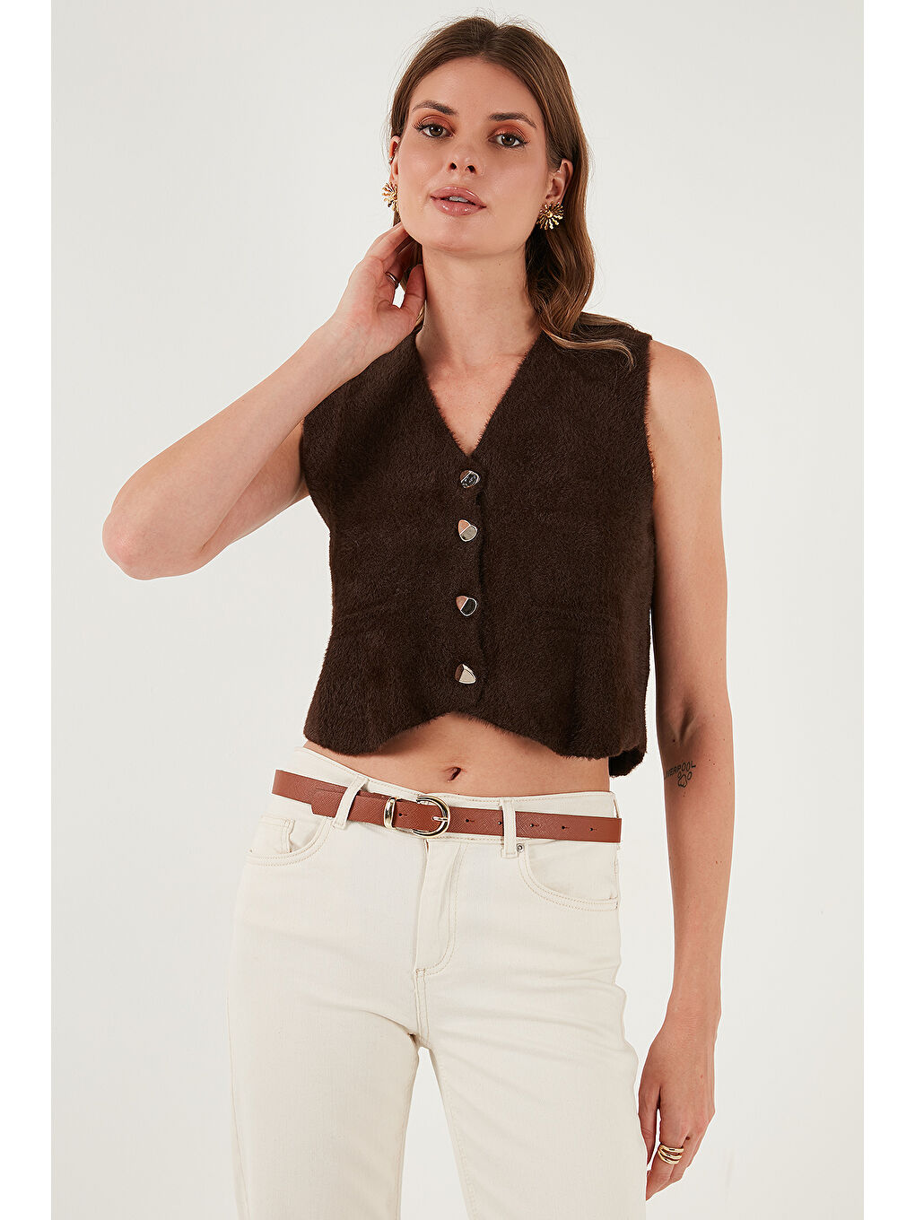 Kahverengi Regular Fit V Yaka Yumuşak Dokulu Düğmeli Yelek 4615241-3