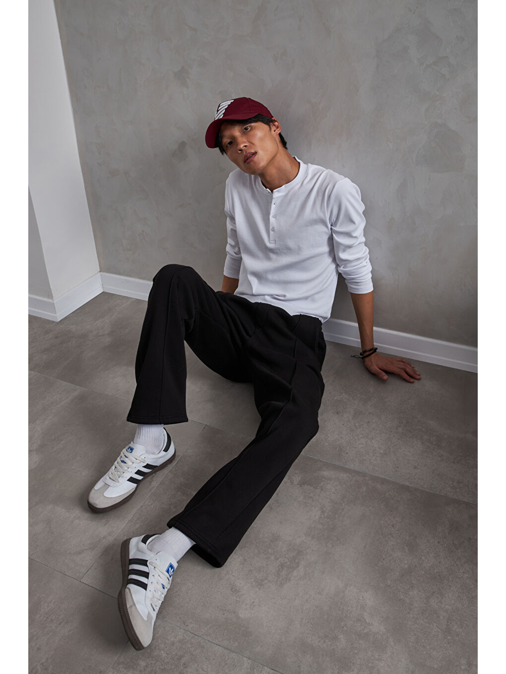 Siyah Erkek Önü Dikiş Detaylı Baggy Eşofman Altı-3
