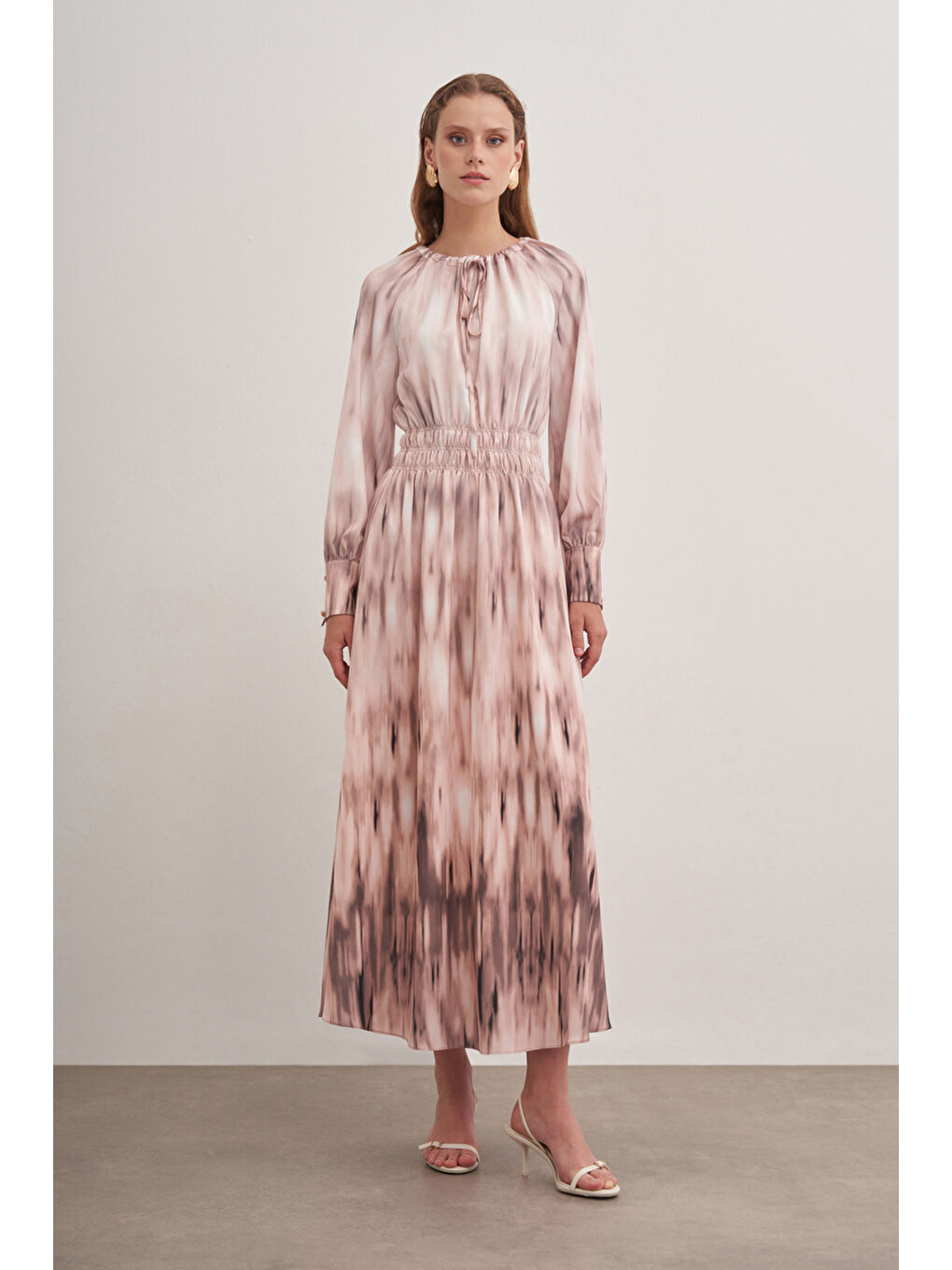 Pembe Pudra 4236111 Desenli Şifon Saten Elbise