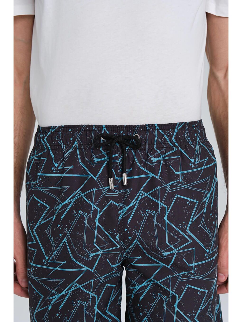 Desenli Siyah Kısa Erkek Havuz Ve Deniz Şortu 2428-5