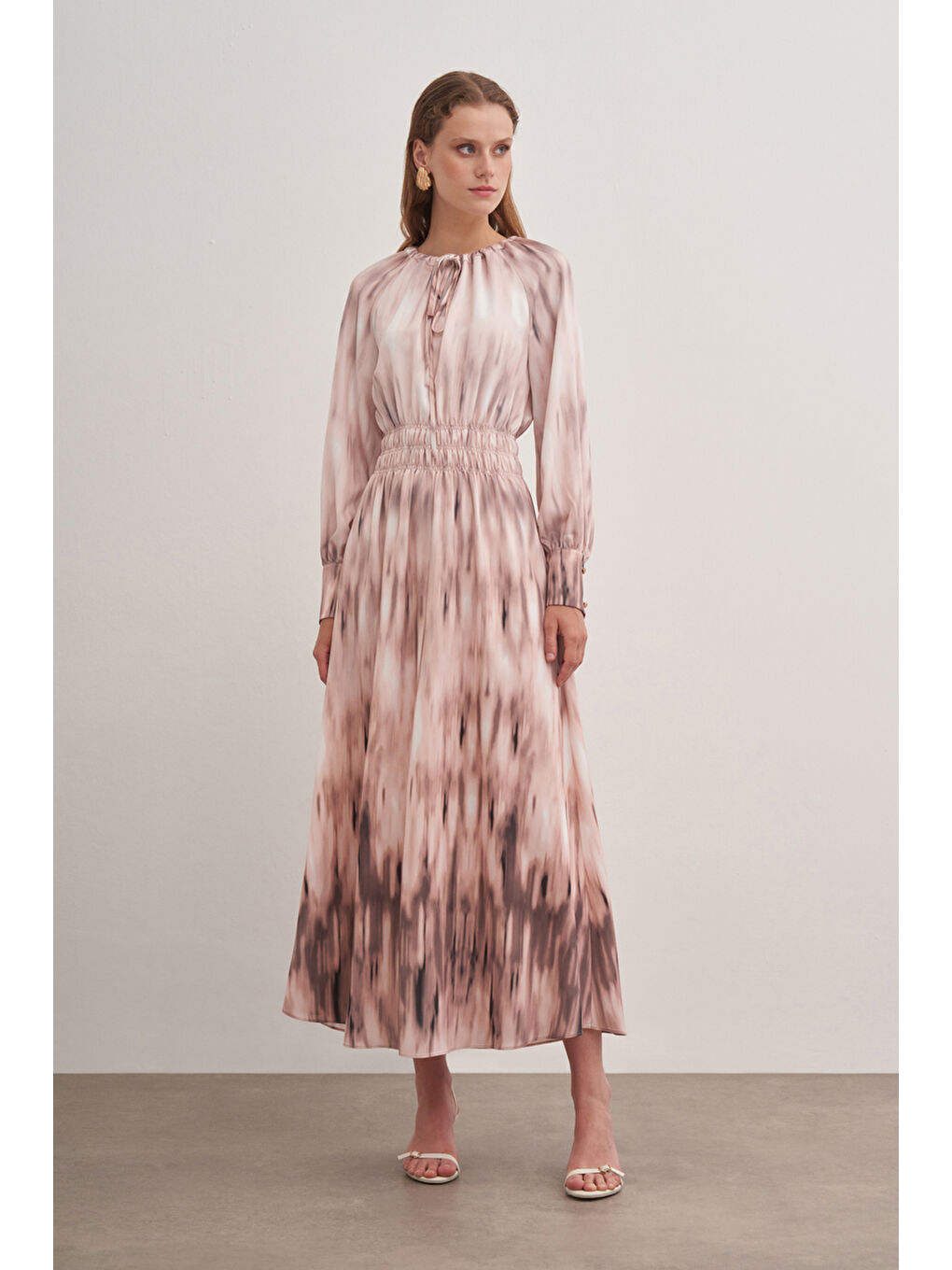 Pembe Pudra 4236111 Desenli Şifon Saten Elbise-4