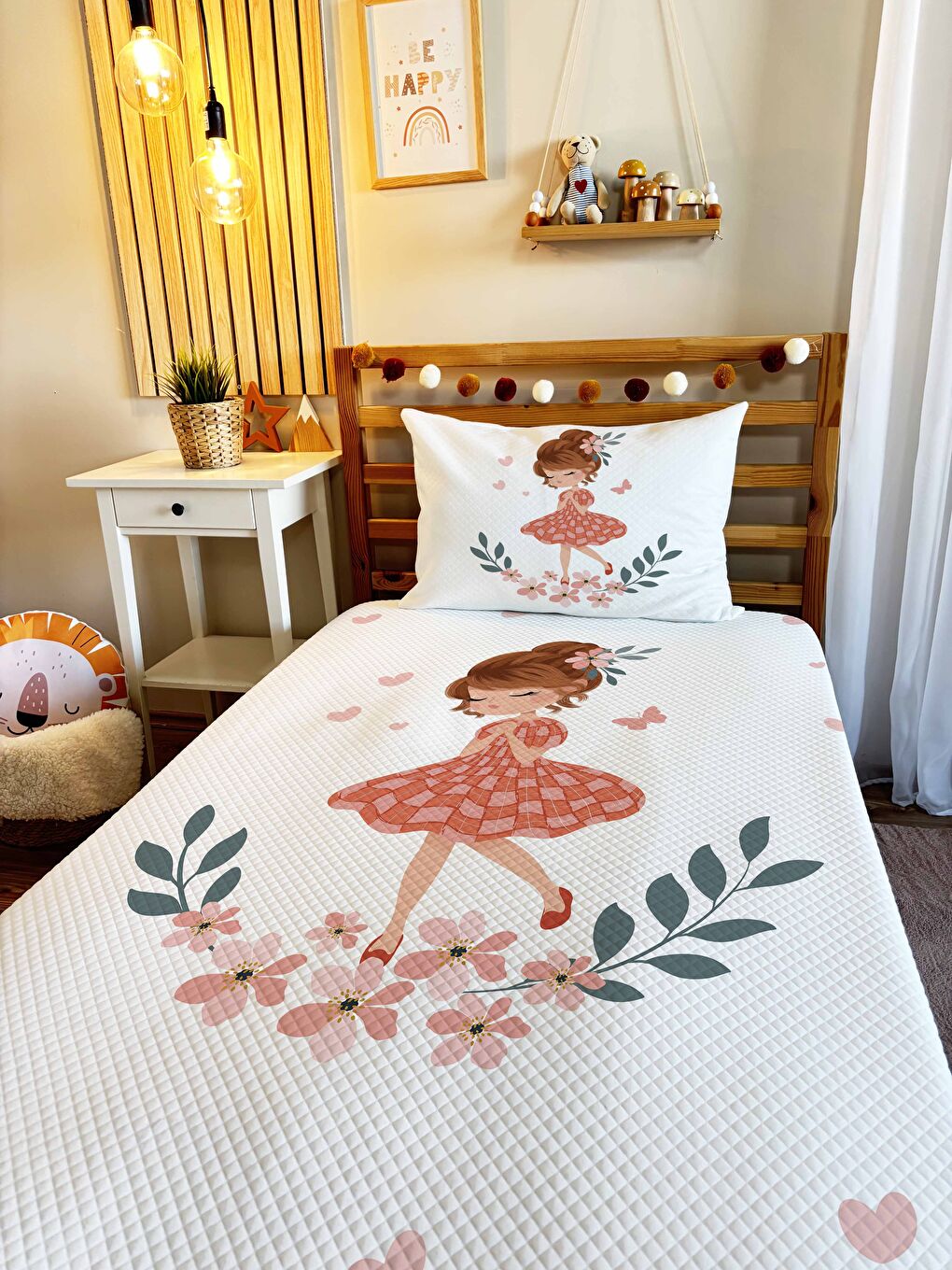 Karışık Çiçekli Kız Desenli Pike-1