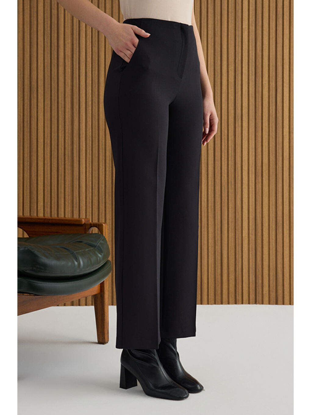 Siyah Dokuma Pantolon-3