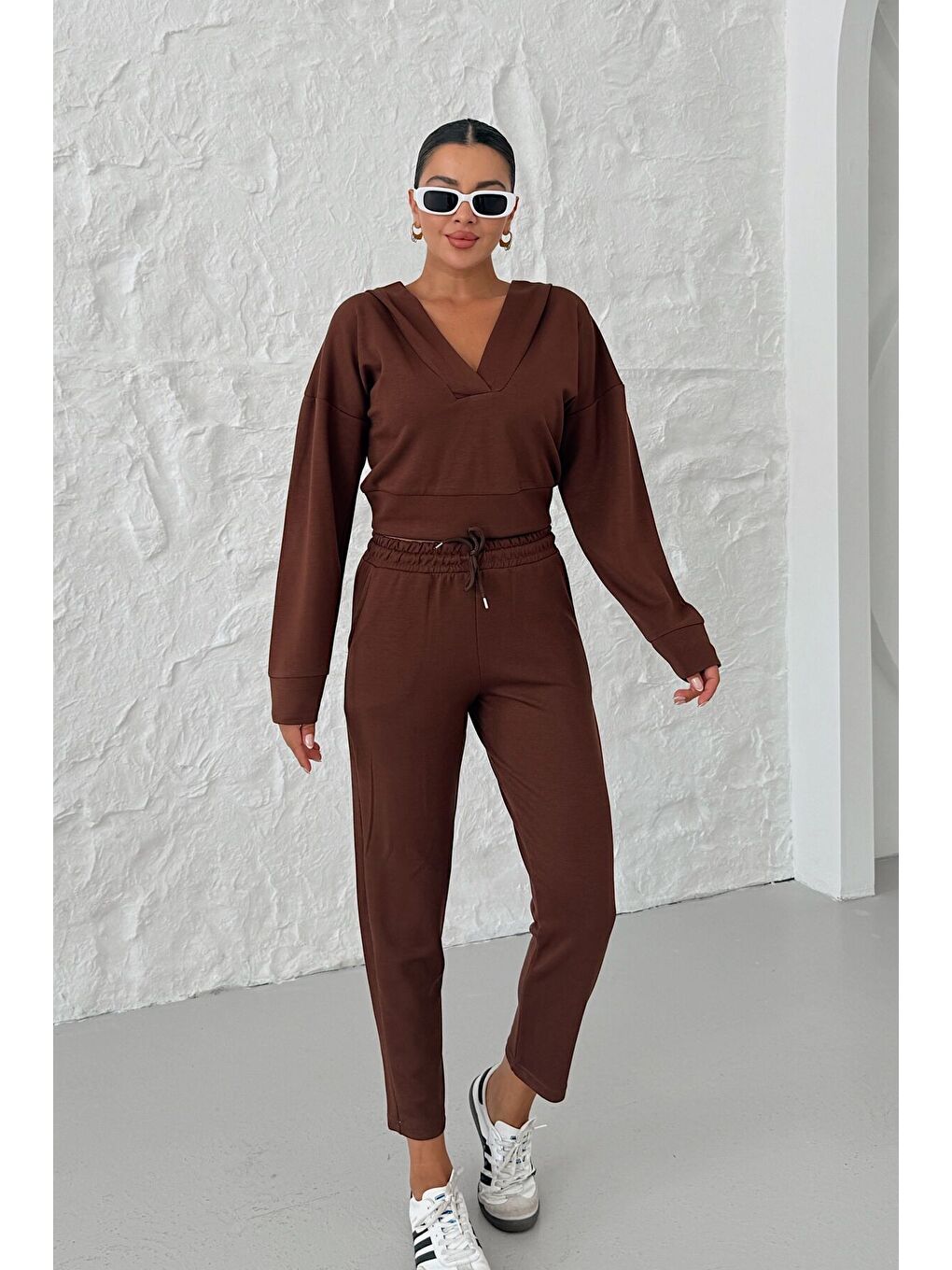 Kadın Kahverengi V Yaka Kapüşonlu Crop Eşofman Modal Kumaş Alt-Üst Takım-6