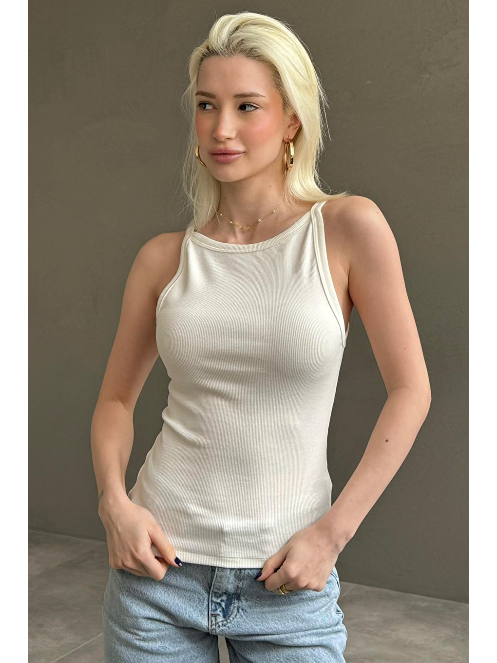 Beyaz  Biyeli Vücudu Saran Fitilli Modern Kesim Atlet Mg2681-6