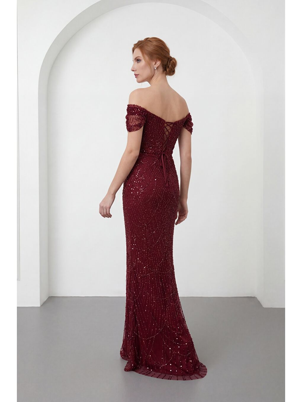 Kadın Bordo Kayık Yaka Boncuklu Uzun Abiye Elbise-4