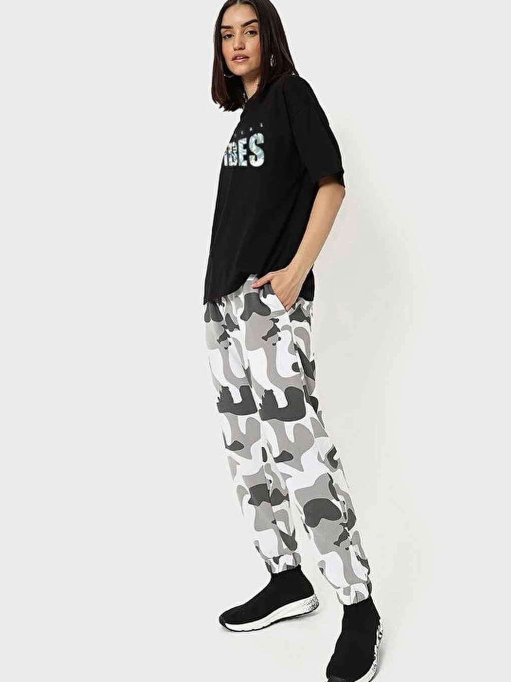 Baskılı Oversize T-shirt - Siyah-2