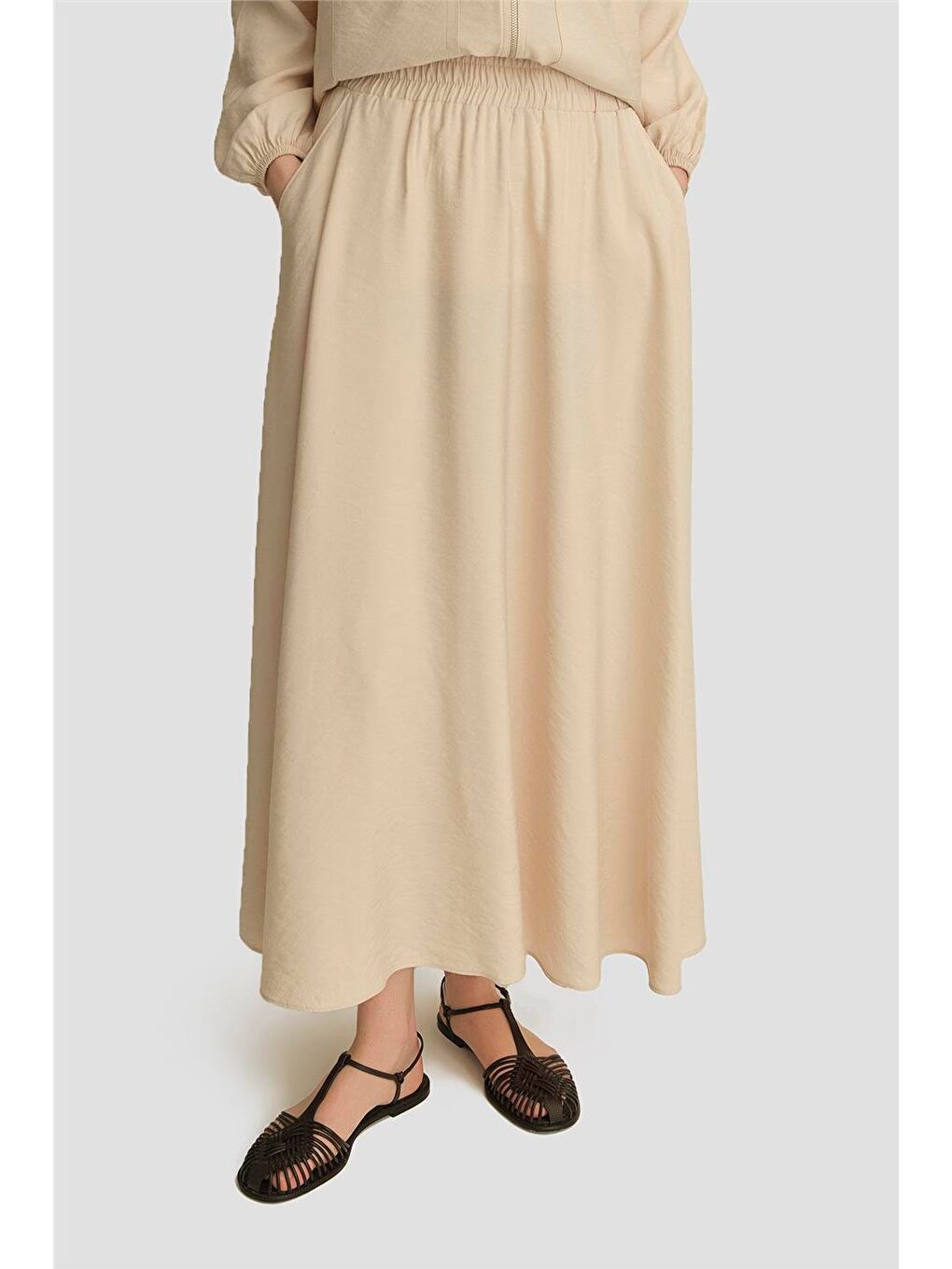 Ekru Çiftlenen Renk Sebebi Ile Kapandı-5