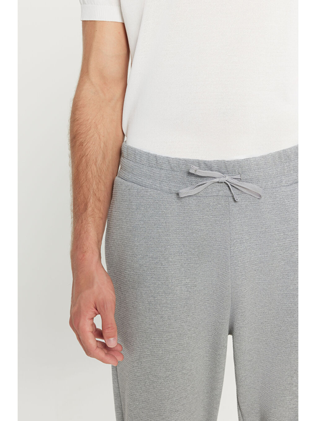 Erkek Gri Melanj Pamuklu Standart Fit Beli Bağlamalı Desenli Yan Cepli Eşofman Altı-3