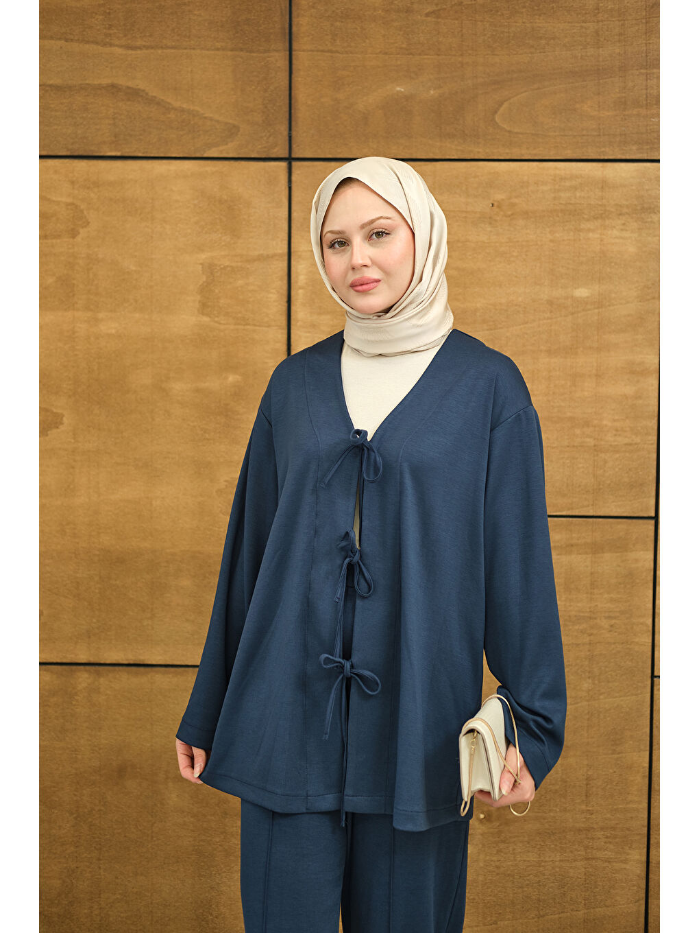 Kadın V Yaka Bağcıklı Regular Viskon Kimono Takım İndigo Mavi-4