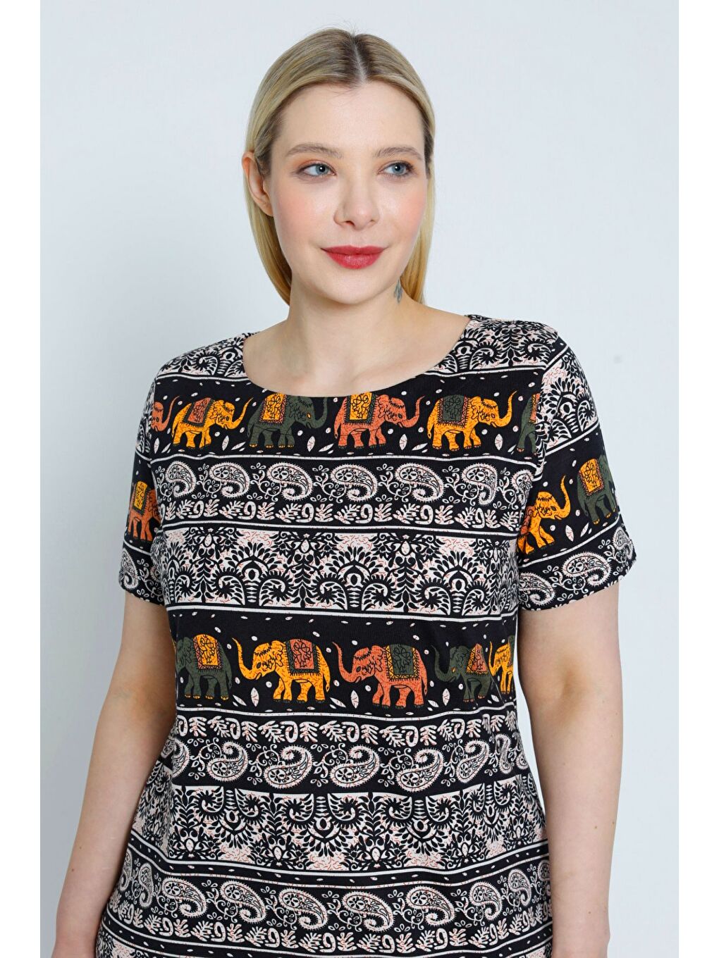 Karışık desenli kadın büyük beden kısa kollu pamuklu elbise-1