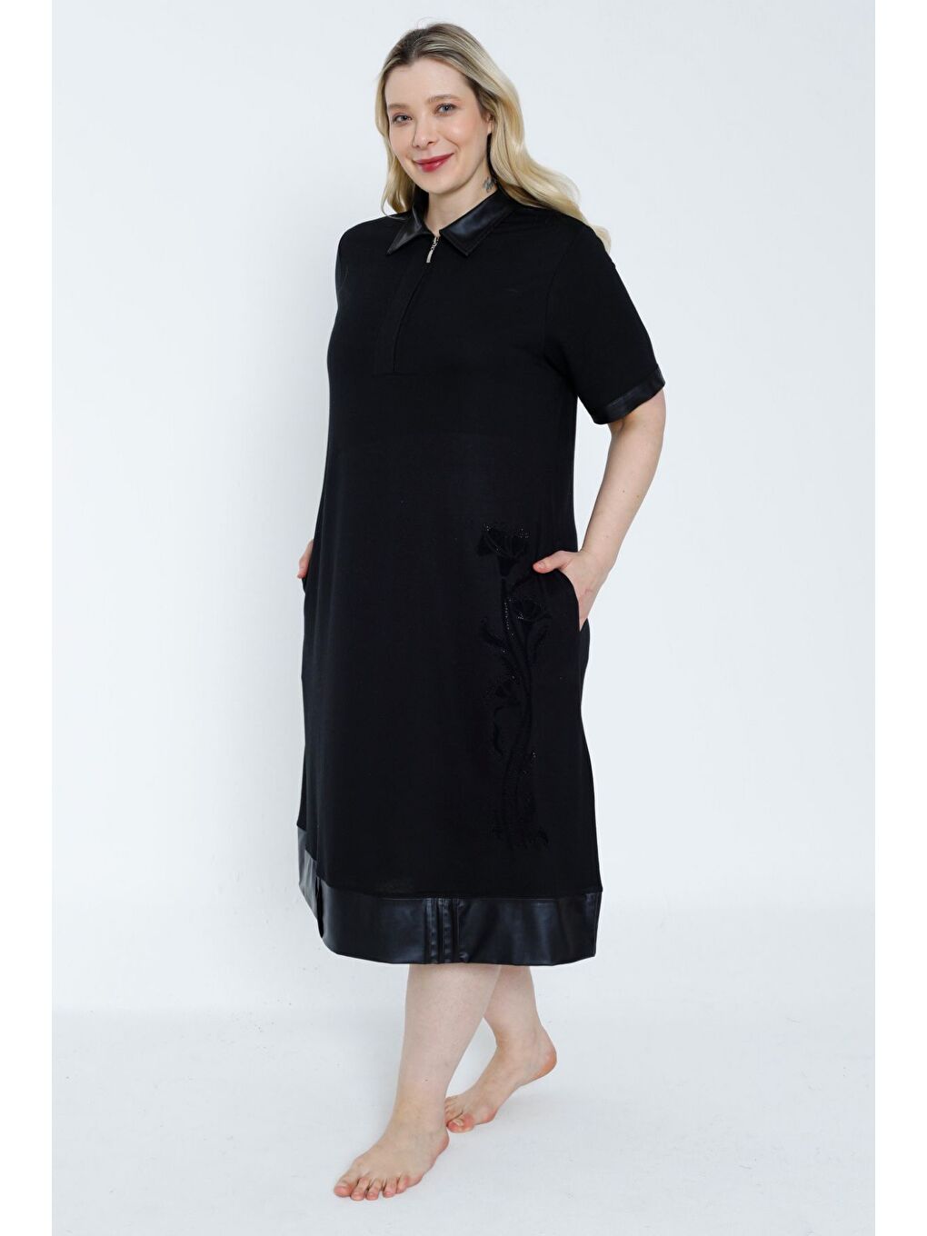 Kadın Siyah Düğmeli Taş Detaylı İki İplik Büyük Beden Elbise-1