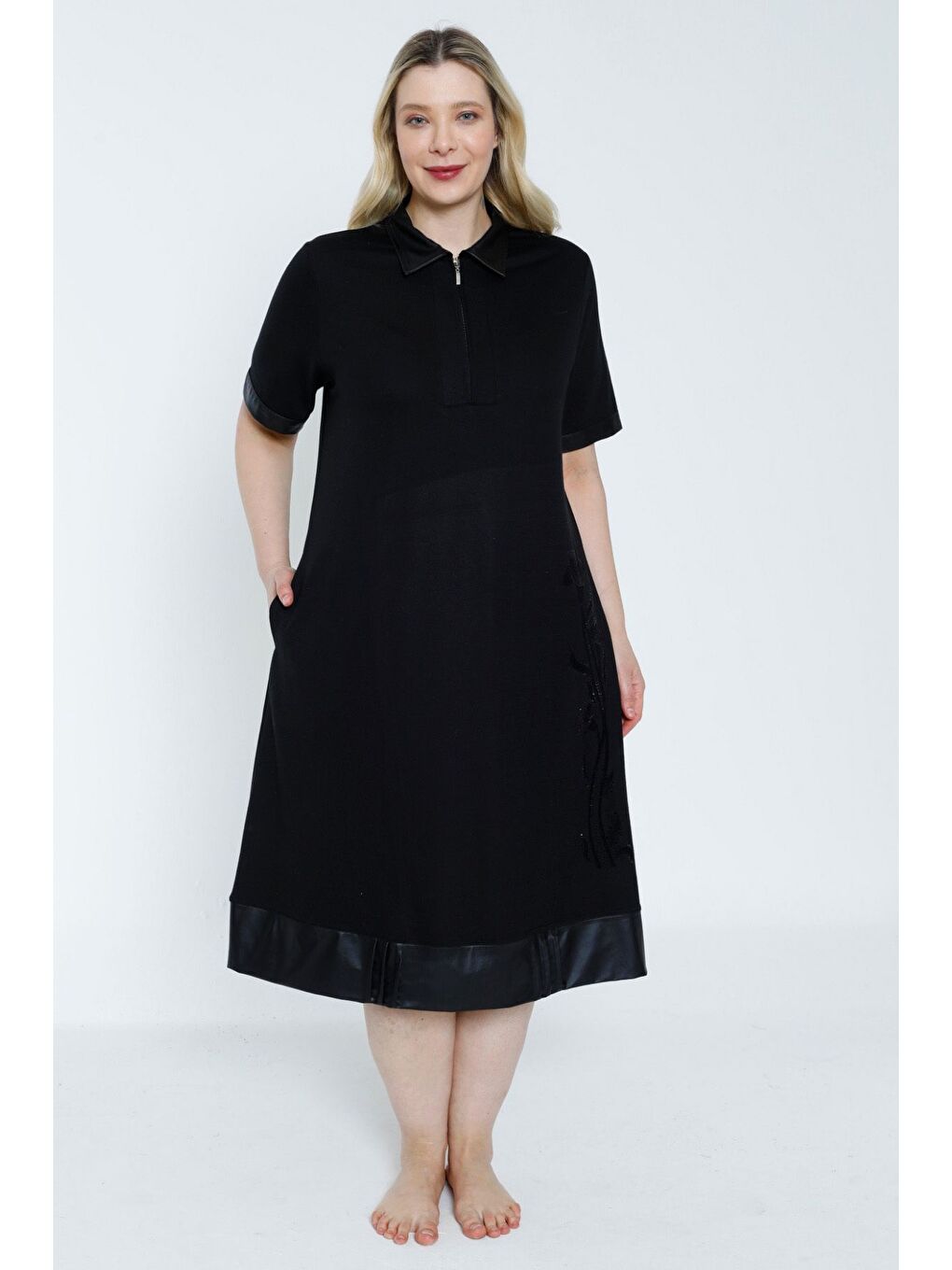 Kadın Siyah Düğmeli Taş Detaylı İki İplik Büyük Beden Elbise-2