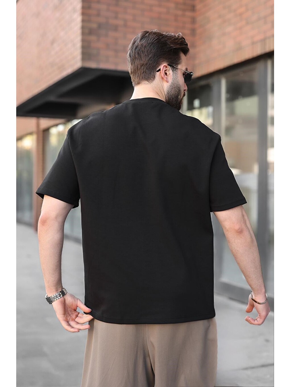 Siyah Bisiklet Yaka Oversize Erkek Tişört E7176-3
