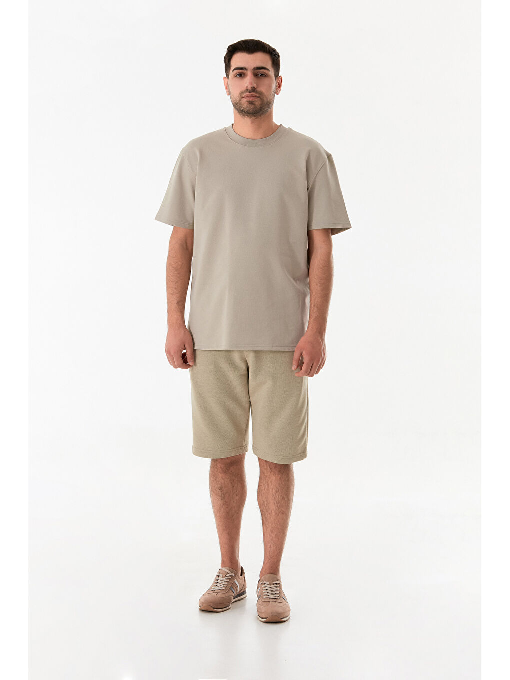 Bej Basic Bisiklet Yaka Tişört