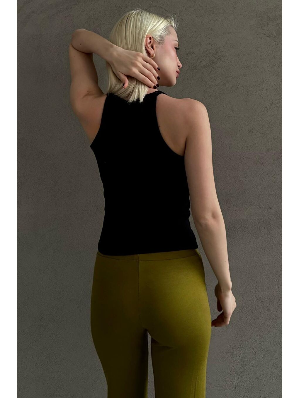 Siyah Basic Vücuda Oturan Kolsuz Kadın Atlet Mg2639-1